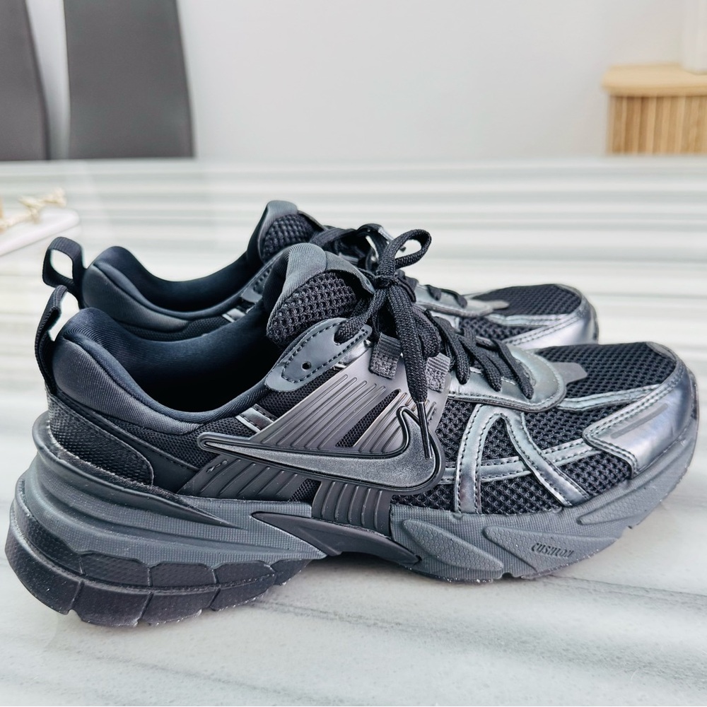 Nike Zoom Structure 24 — Women’s Size 8.5 (EU 40)